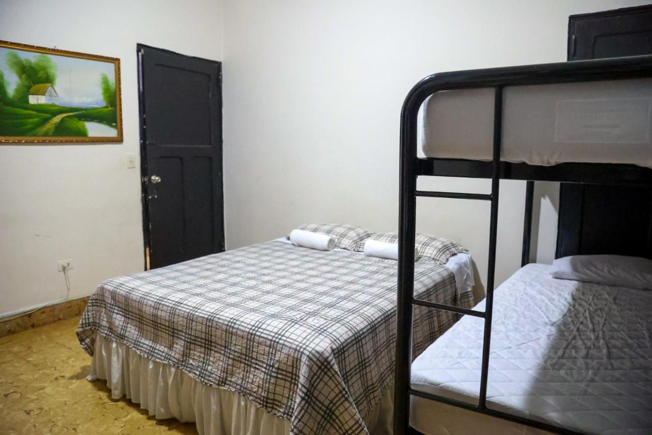 Hostal Villa Grande Panama City Exterior photo